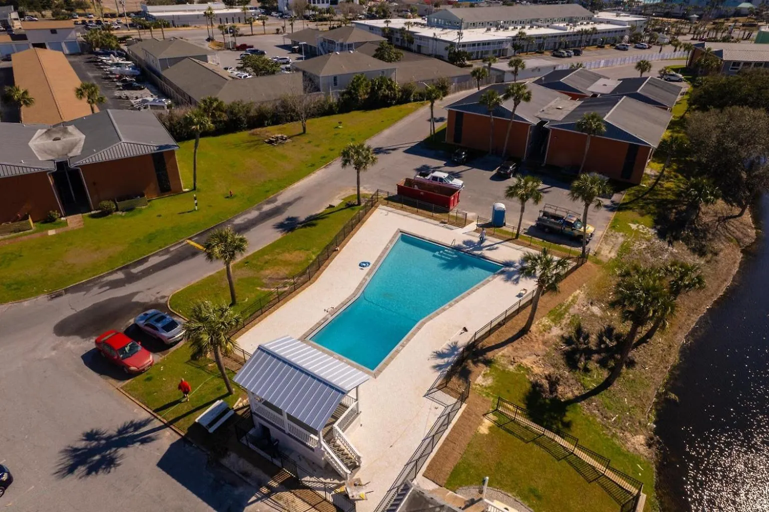 Coastal Hideaway-Pet Friendly-Pool-Tennis-Near Shops! Destin Appartamento