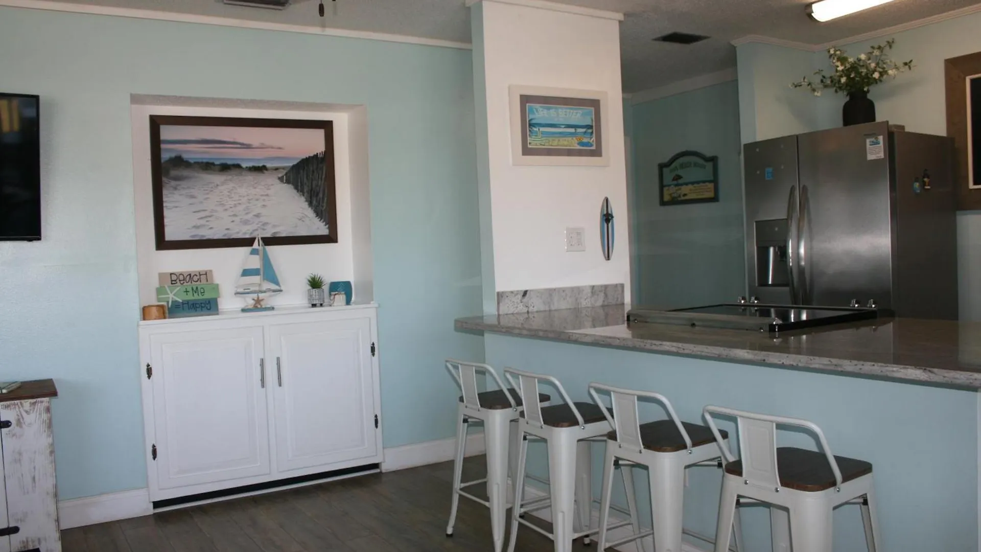 Apartment Coastal Hideaway-Pet Friendly-Pool-Tennis-Near Shops! Destin